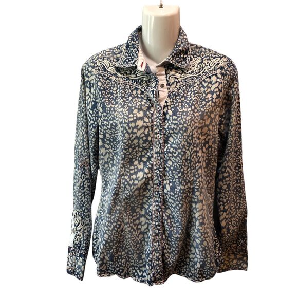 Roar Womens Medium Blue Leopard Print Long Sleeve Western Cowgirl Shirt M - Picture 1 of 9